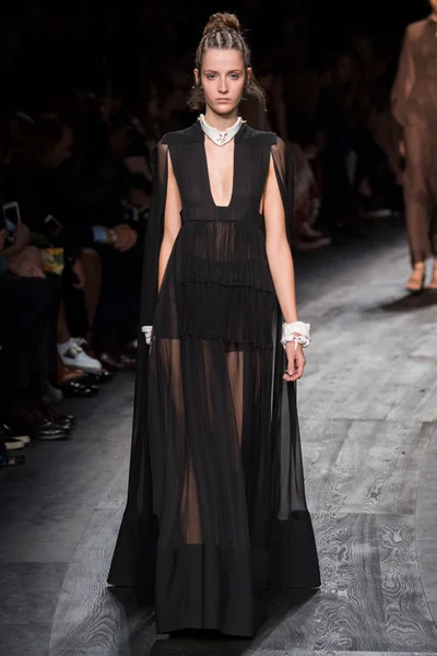 Look 72